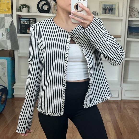 HUGO BOSS Black & White Striped KOMINA Fringe Trim Collarless Jacket size 8 - Picture 1 of 10